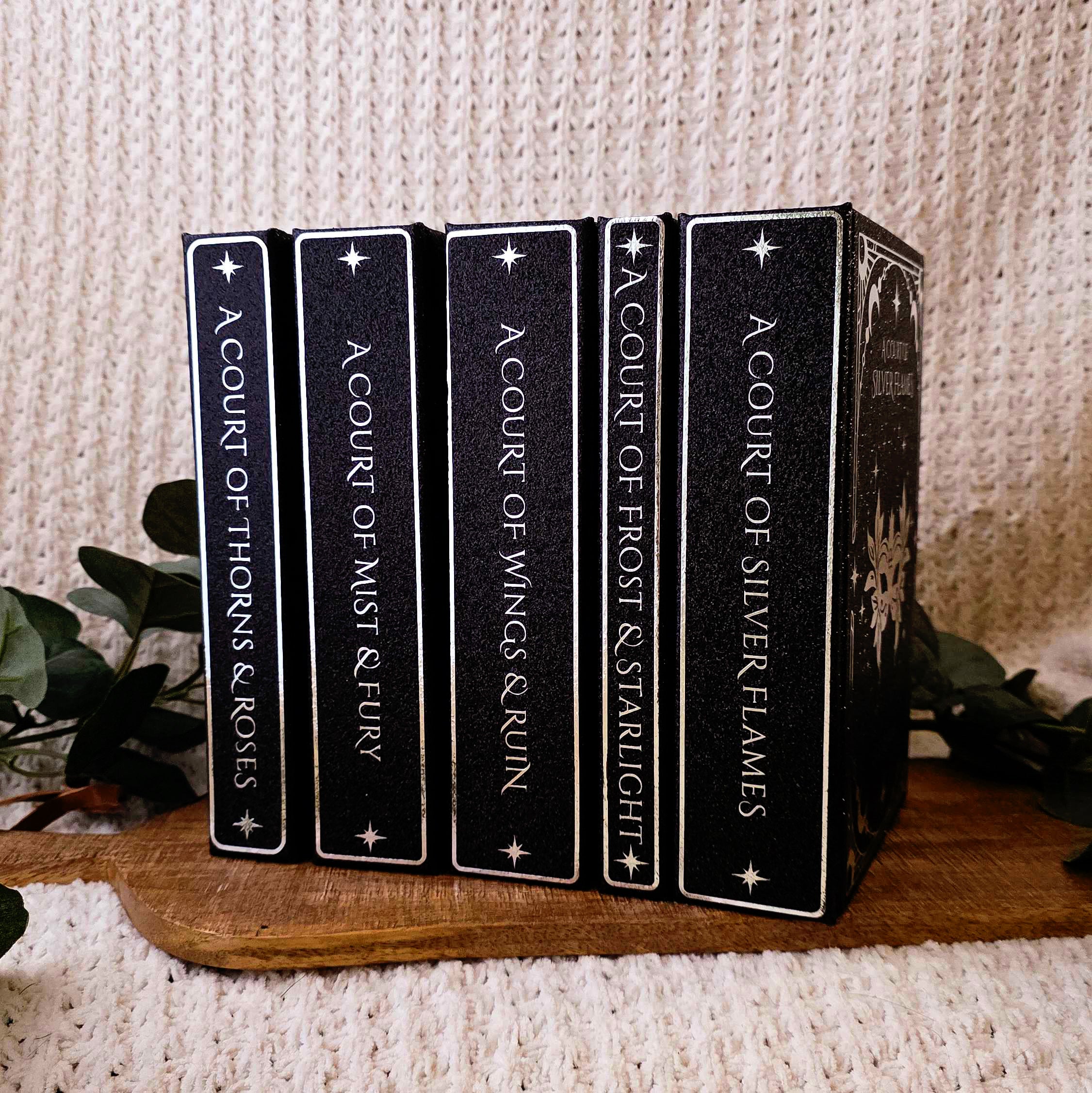 A Court of Thorns and Roses Series by Sarah J. Maas | Black Glitter Edition