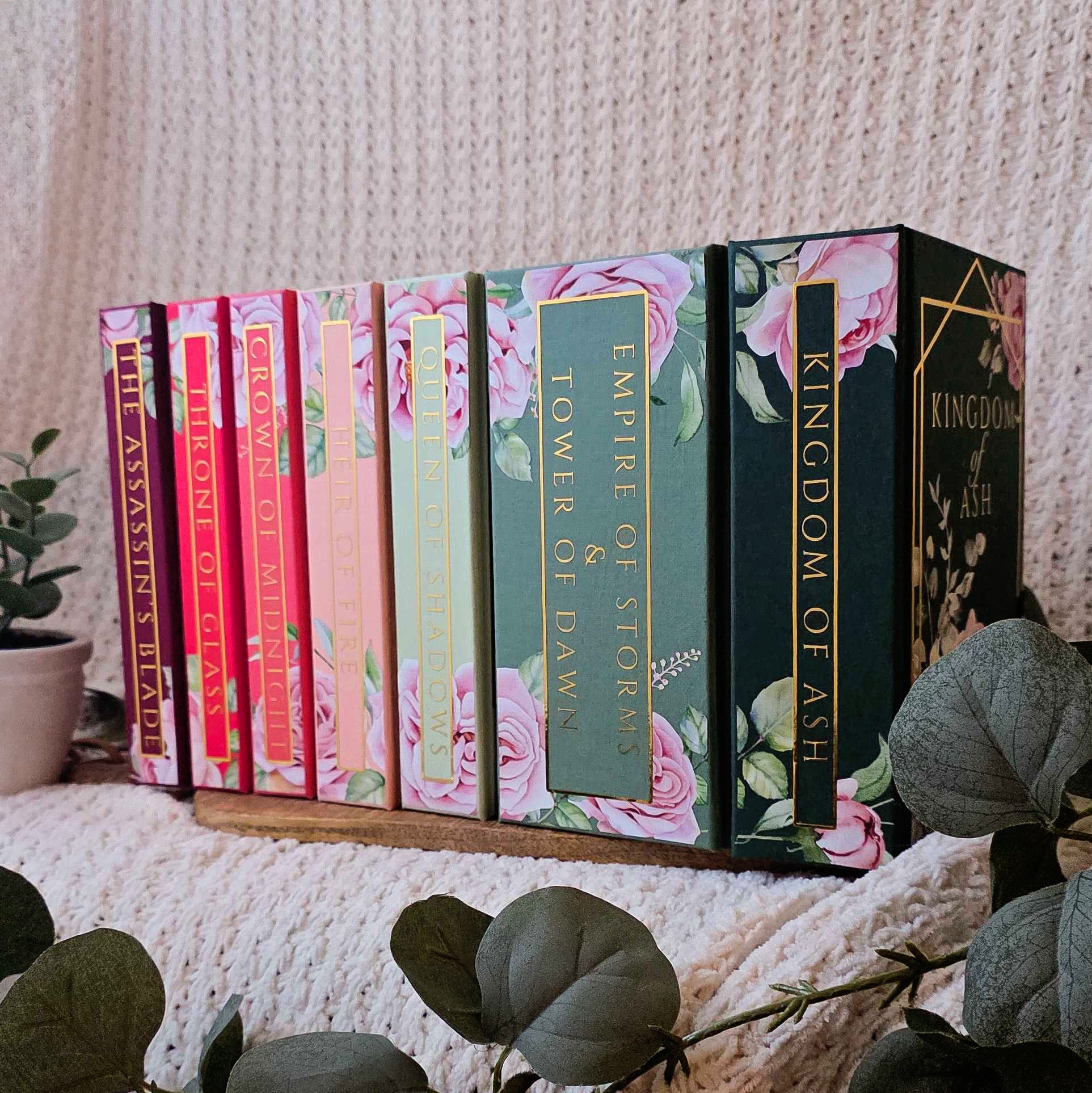 Throne of Glass by Sarah J Maas | Tandem Read Set